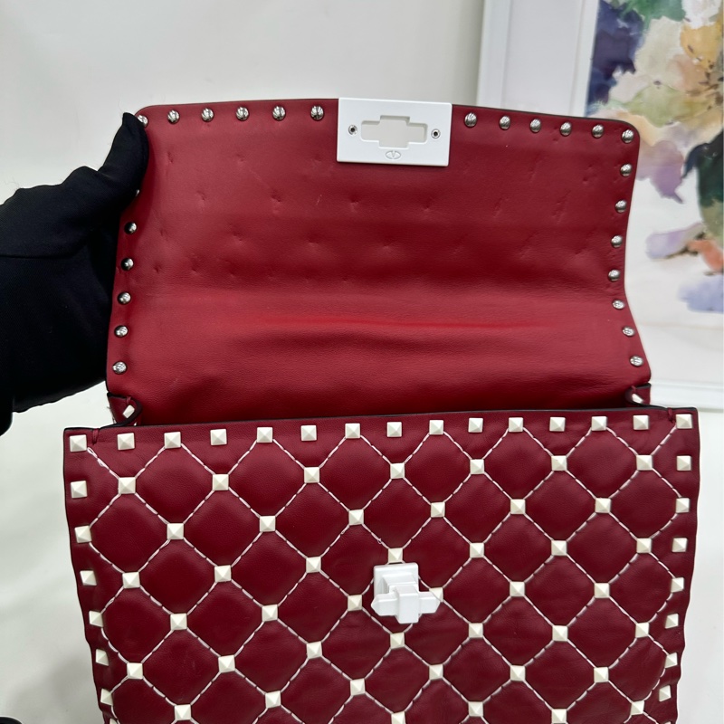 VALENTINO/華倫天奴 Rockstud Spike 紅色白色磨砂扣 皮革鉚釘裝飾手袋鏈條包 尺寸：23*6.5*15cm-8