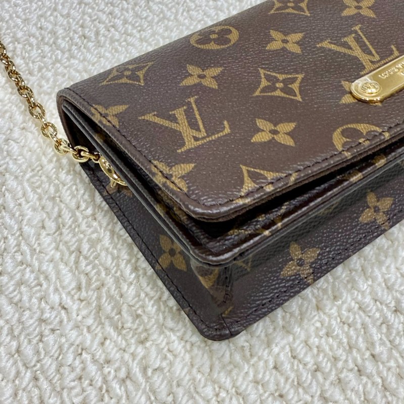 Louis Vuitton - Wallet On Chain Lily 斜背包-6