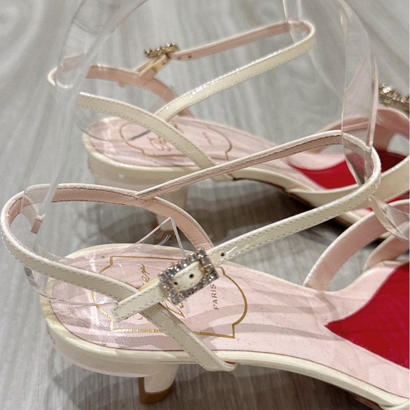 RV 白色鑽釦涼鞋 36.5號 有貼底-7