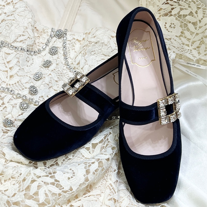 Roger vivier 藍色絨布鑽釦娃娃平底鞋-1