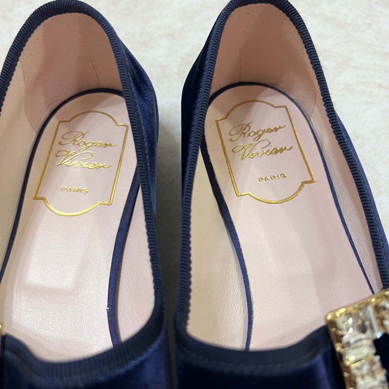 Roger vivier 藍色絨布鑽釦娃娃平底鞋-9