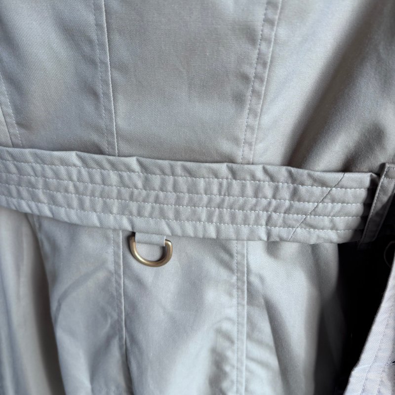 欲購買 看內文:) ::BURBERRY:: Chelsea Heritage 卡其色經典風衣外套 UK6號-17