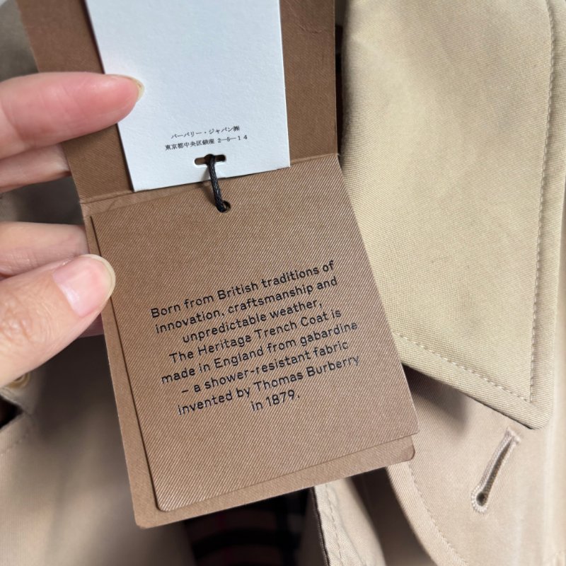 欲購買 看內文:) ::BURBERRY:: Chelsea Heritage 卡其色經典風衣外套 UK6號-23