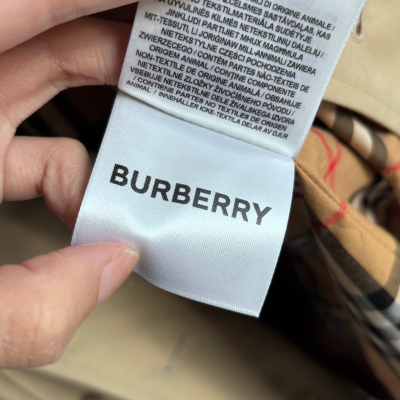 欲購買 看內文:) ::BURBERRY:: Chelsea Heritage 卡其色經典風衣外套 UK6號-32