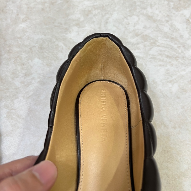 Bottega Veneta BV 菱格菠蘿跟鞋 深巧克力棕 🍁秋天必備-8