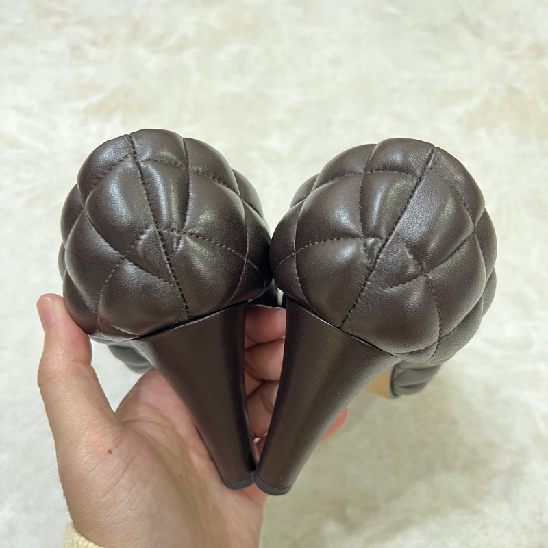 Bottega Veneta BV 菱格菠蘿跟鞋 深巧克力棕 🍁秋天必備-10