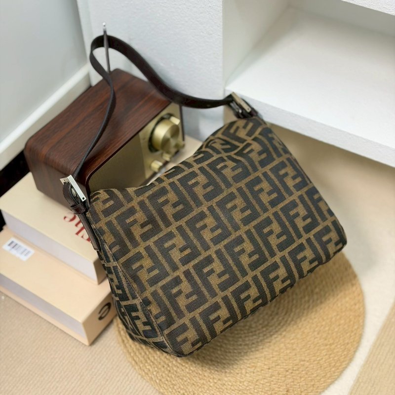 🏷Fendi．Vintage 老花翻蓋小胖丁-1