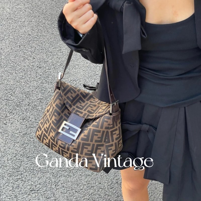 🏷Fendi．Vintage 老花翻蓋小胖丁-26