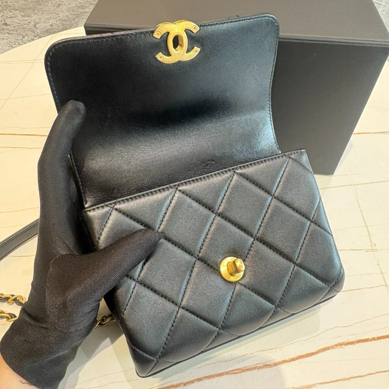 *SHIHNA名牌精品*Chanel 22s 黑色菱格紋鑽石手提蓋口包-4