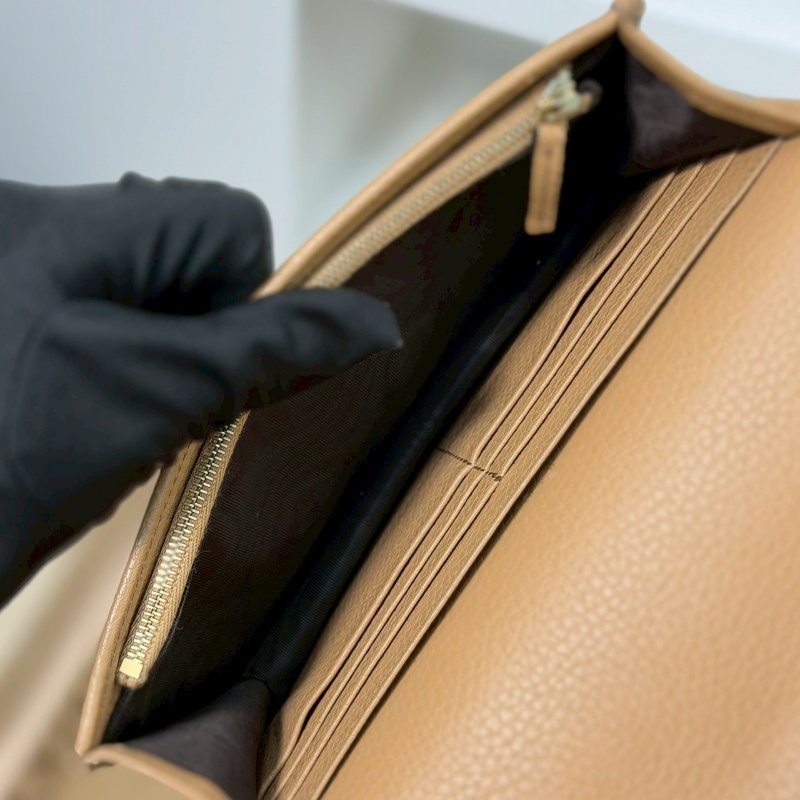 🏷Gucci．Soho logo壓紋 woc/客人寄賣-16