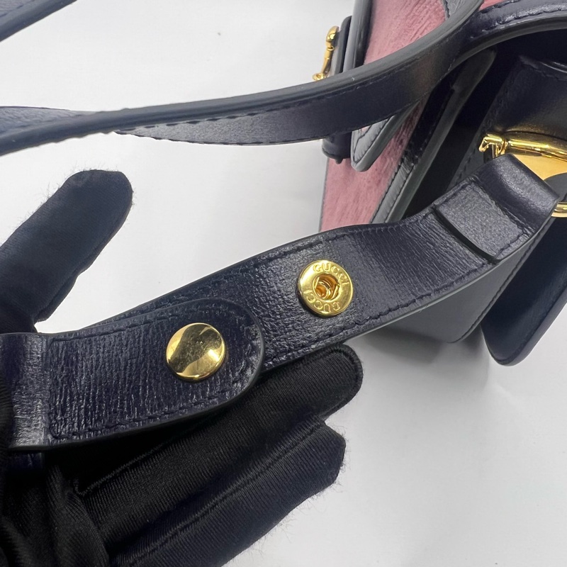 Gucci冰莓粉搭配灯芯绒-10