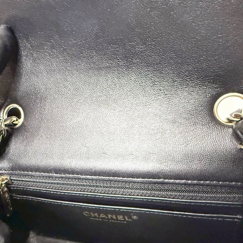 Chanel黑色淡金釦羊皮CF20 大mini A69900-11