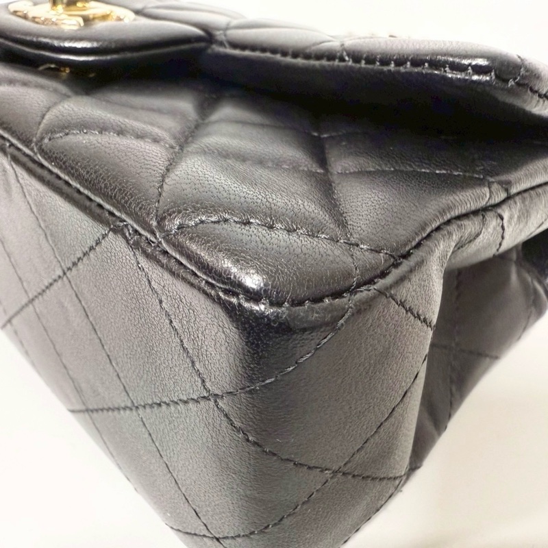 Chanel黑色淡金釦羊皮CF20 大mini A69900-12