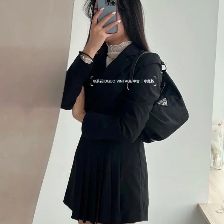 🏷Prada.hobo 碗豆包 小款-19