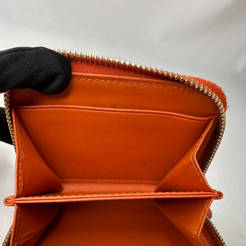 PRADA 橘紅拉鍊零錢卡包-12