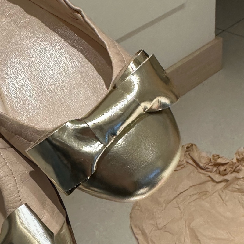 全新✨美國專櫃購入Prada裸粉金色撞色蝴蝶結🎀娃娃鞋 一眼心動 超級顯高級娃娃鞋 37-16