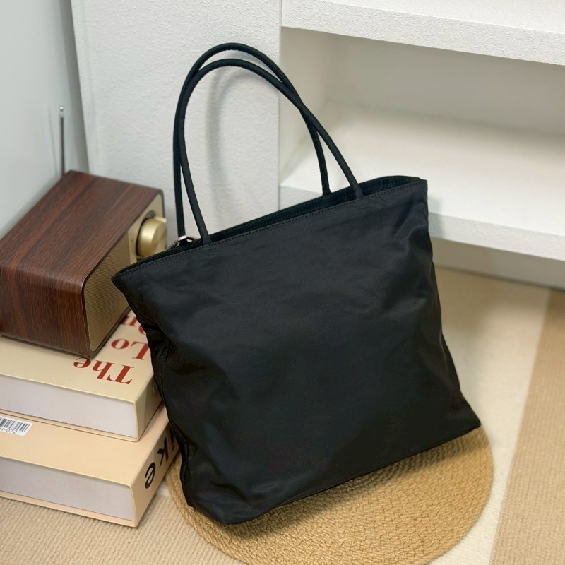 🏷Prada．尼龍小托特-1