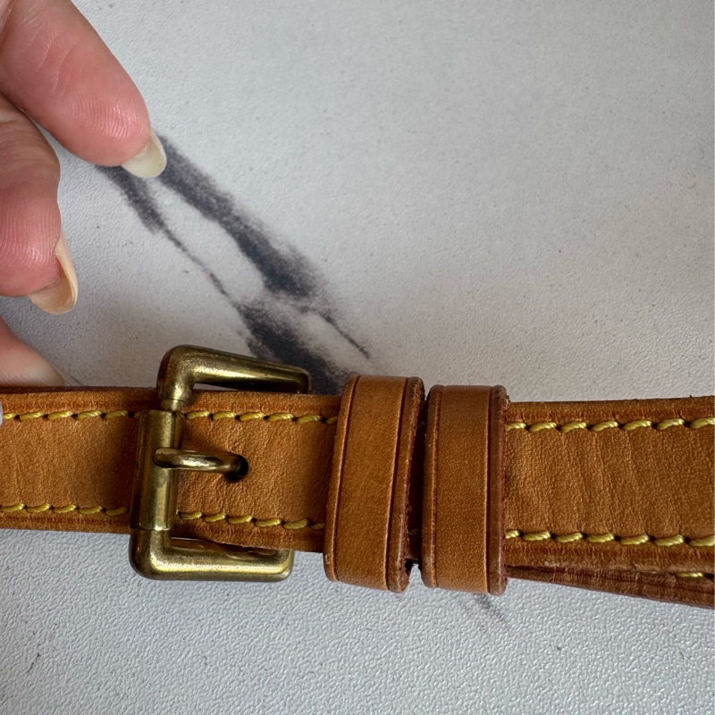 LV花紋法棍包-49