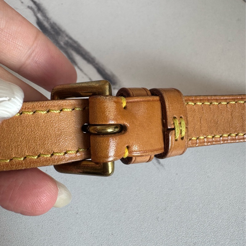 LV花紋法棍包-51