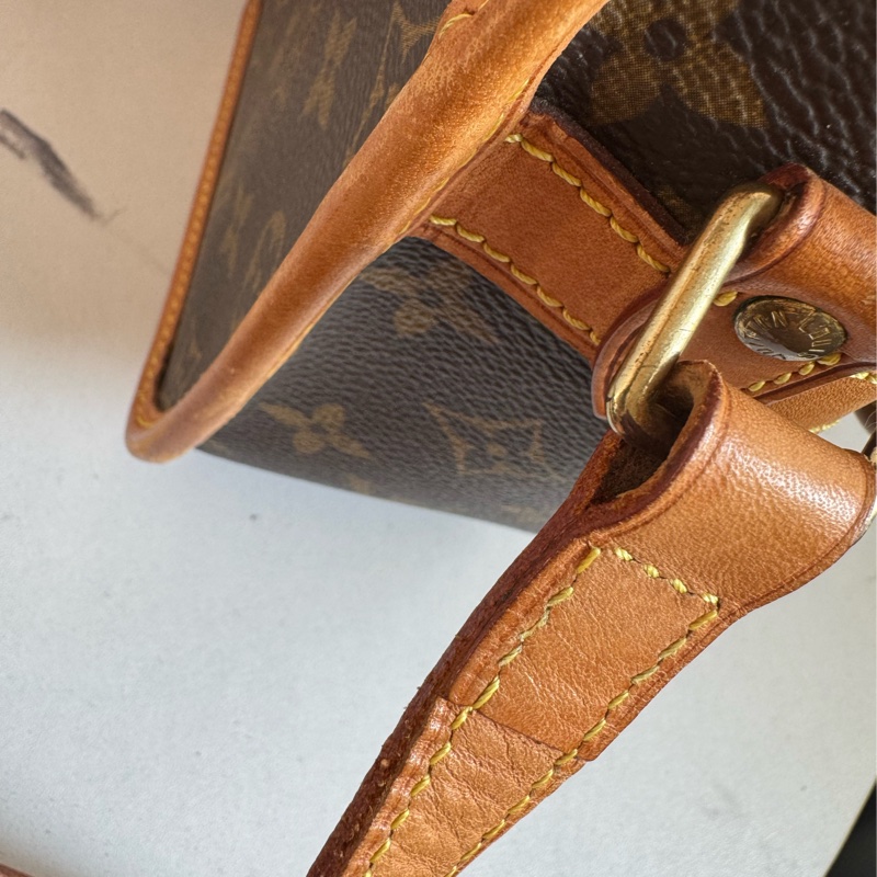 LV花紋法棍包-61