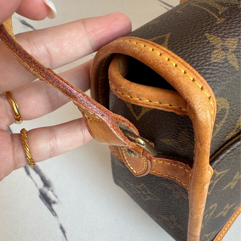 LV花紋法棍包-68