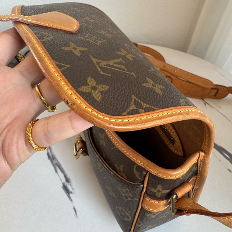 LV花紋法棍包-71