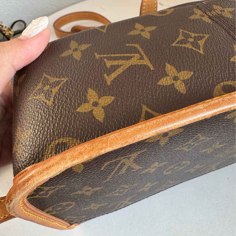 LV花紋法棍包-76