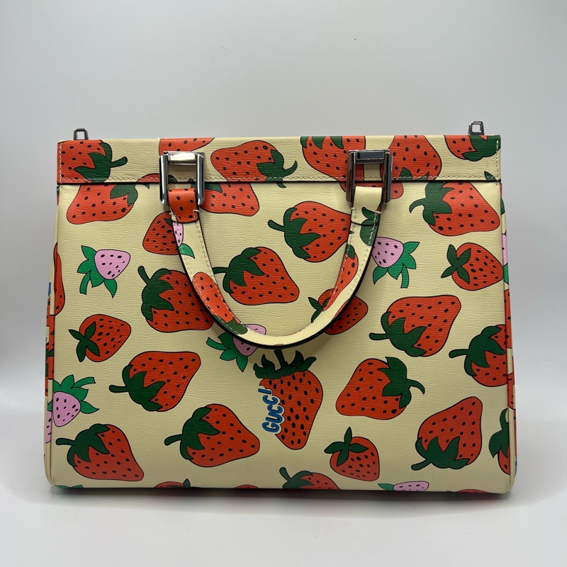 Gucci限量走秀款草莓-6