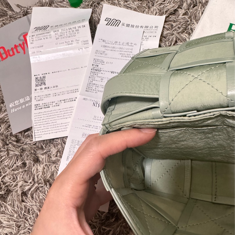 超美 9成新 Bottega Veneta Cassette 8格包-7