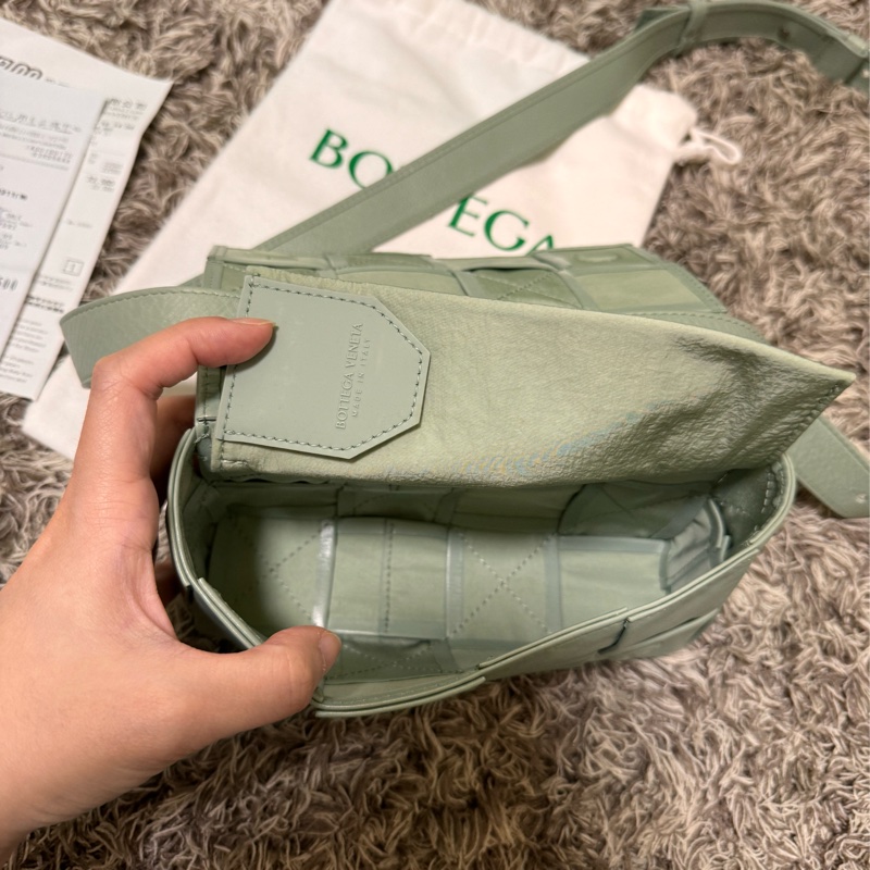 超美 9成新 Bottega Veneta Cassette 8格包-16