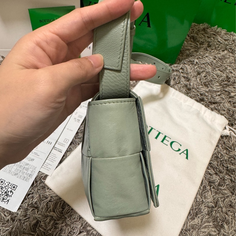 超美 9成新 Bottega Veneta Cassette 8格包-22