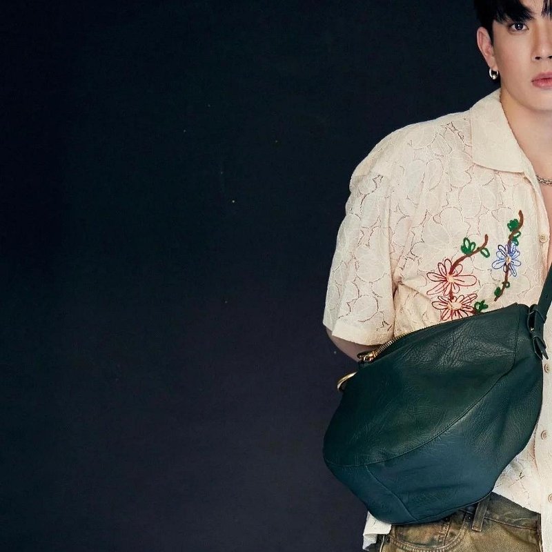 Burberry 中號 Knight 包 現貨 原價99000-1