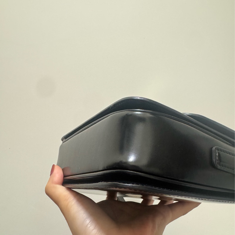 (極新)CELINE TRIOMPHE 經典黑色-11