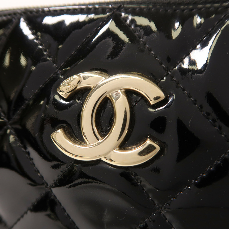 CHANEL 漆皮皮革Chain Shoulder金扣鏈帶肩背袋-10