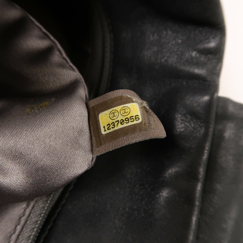 CHANEL 羊皮皮革Shoulder Bag銀扣肩背袋-6