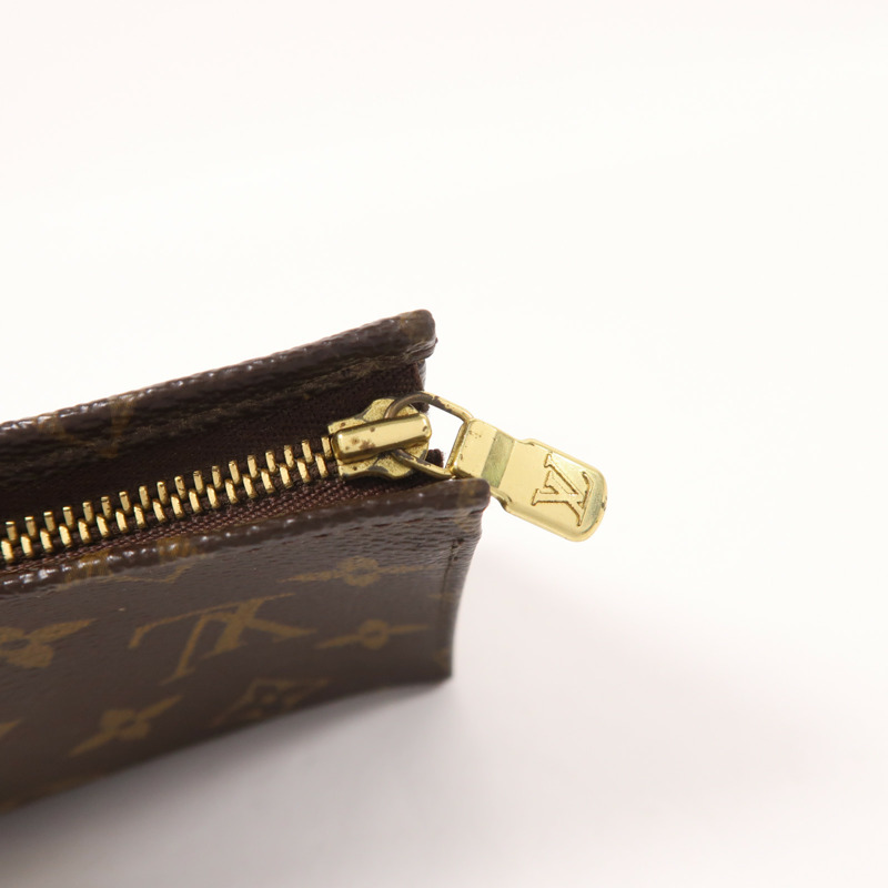 LOUIS VUITTON Monogram Toiletry Pouch金扣手拿包-11