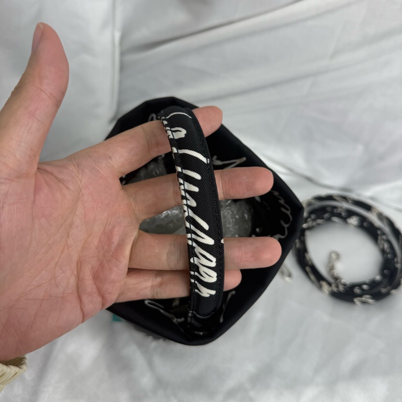 Balenciaga 巴黎世家 滿Logo 小水桶-5