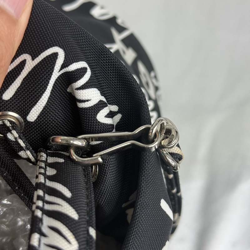 Balenciaga 巴黎世家 滿Logo 小水桶-10