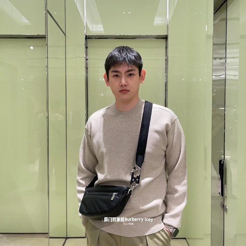 💎Han's house精品服飾💎Burberry SHIELD 小牛皮 腰包 現貨 原價69000-2