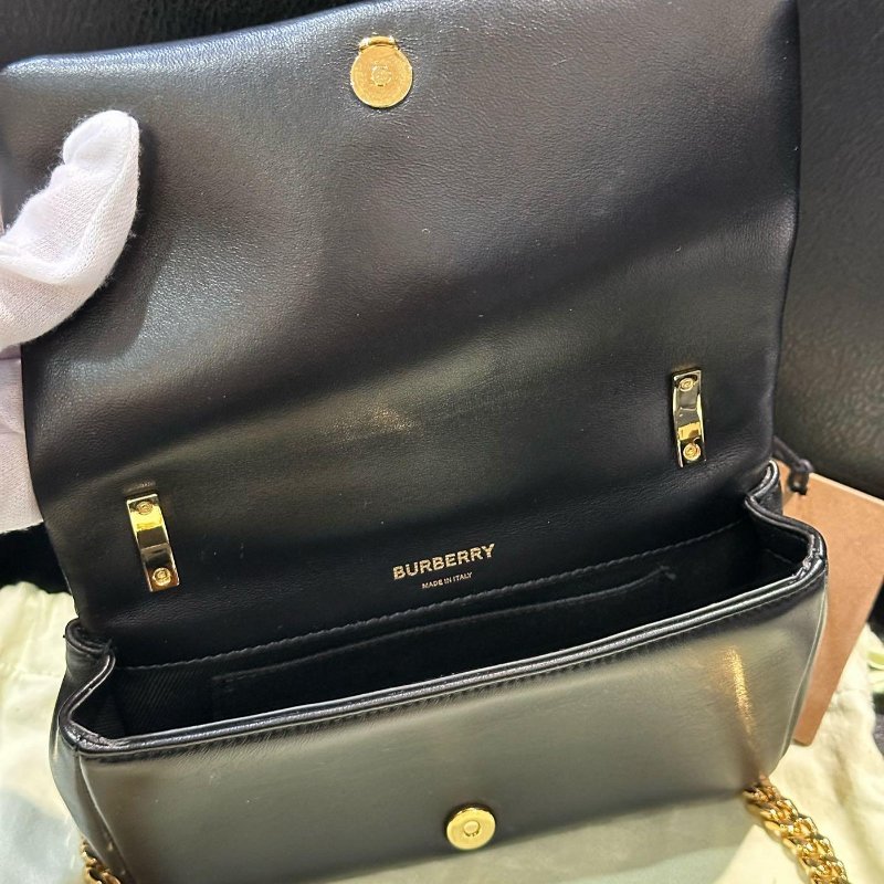 💎Han's house精品服飾💎BURBERRY Lola 小羊皮 斜背包 迷你 義大利製 現貨 原價55000-7