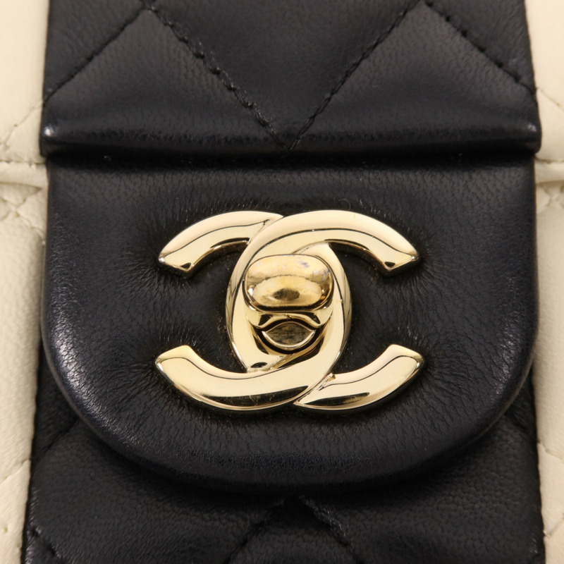 CHANEL 牛皮皮革Chain Shoulder金扣鏈帶肩背袋-7