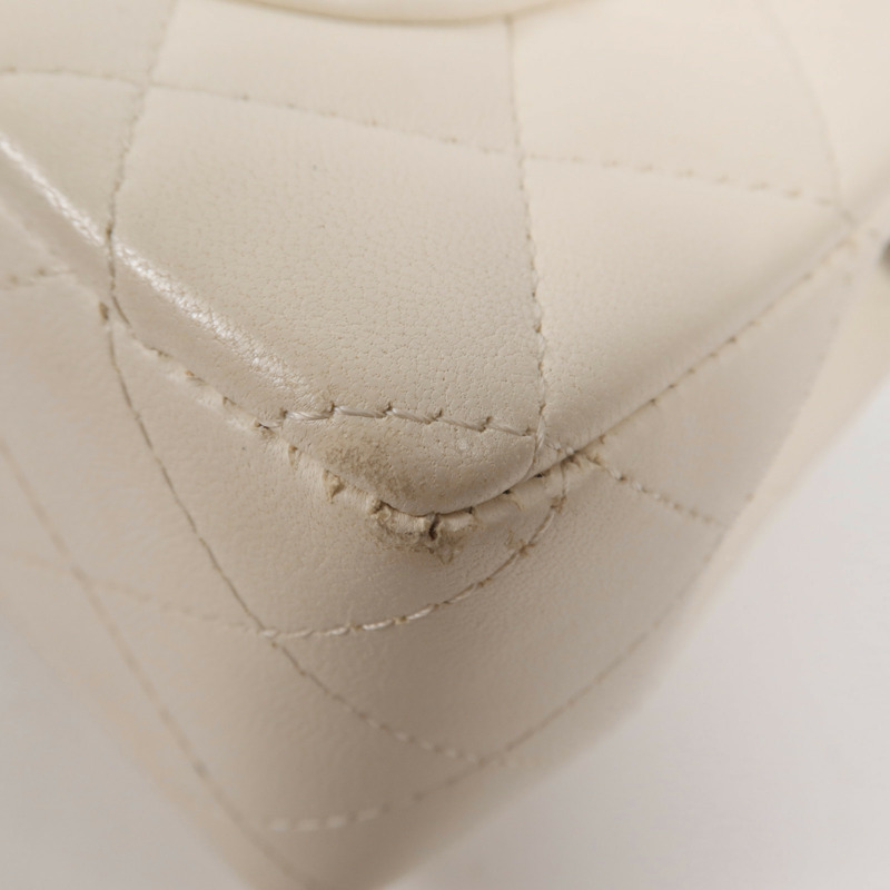 CHANEL 牛皮皮革Chain Shoulder金扣鏈帶肩背袋-11