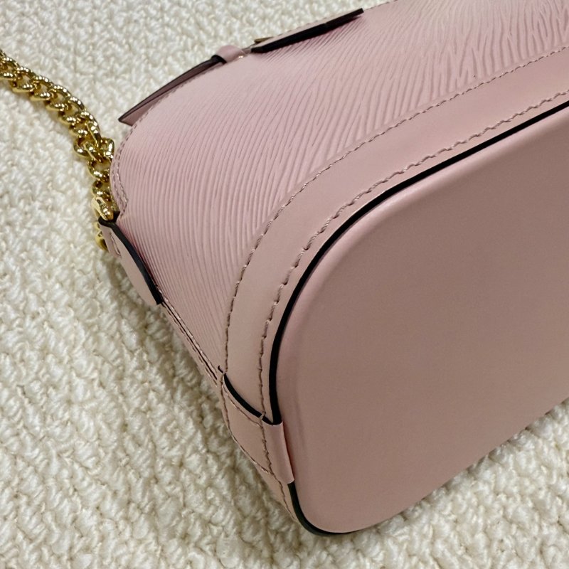 Louis Vuitton - 粉色EPI金釦ALMA BB斜背包-5