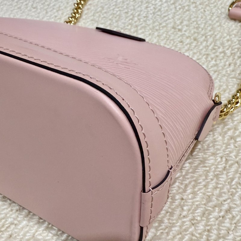 Louis Vuitton - 粉色EPI金釦ALMA BB斜背包-6
