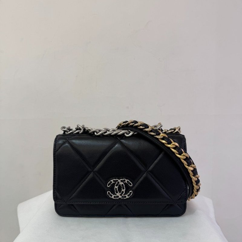 CHANEL 黑19 銀LOGO WOC-0