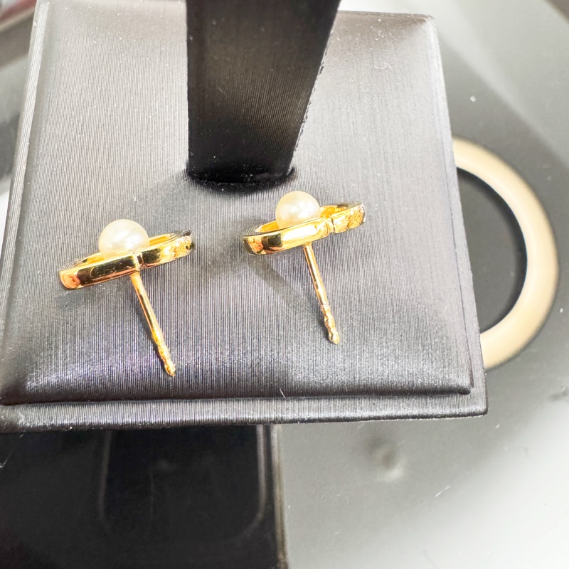 Dior Petit CD Jolie 金色樹脂珍珠耳針耳環-7