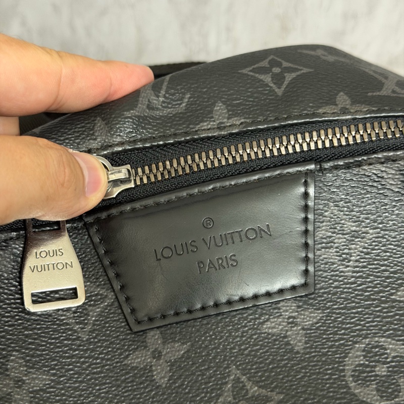 Lv黑花後背包(M43186)-7