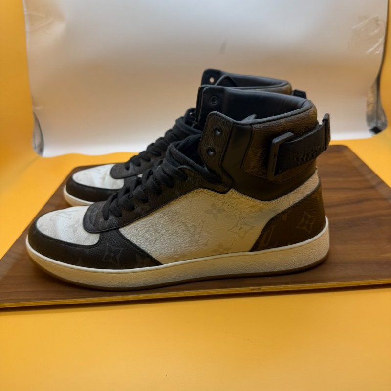 LV Rivoli 經典 高筒 運動鞋 球鞋 老花  咖啡 尺寸9.5-3