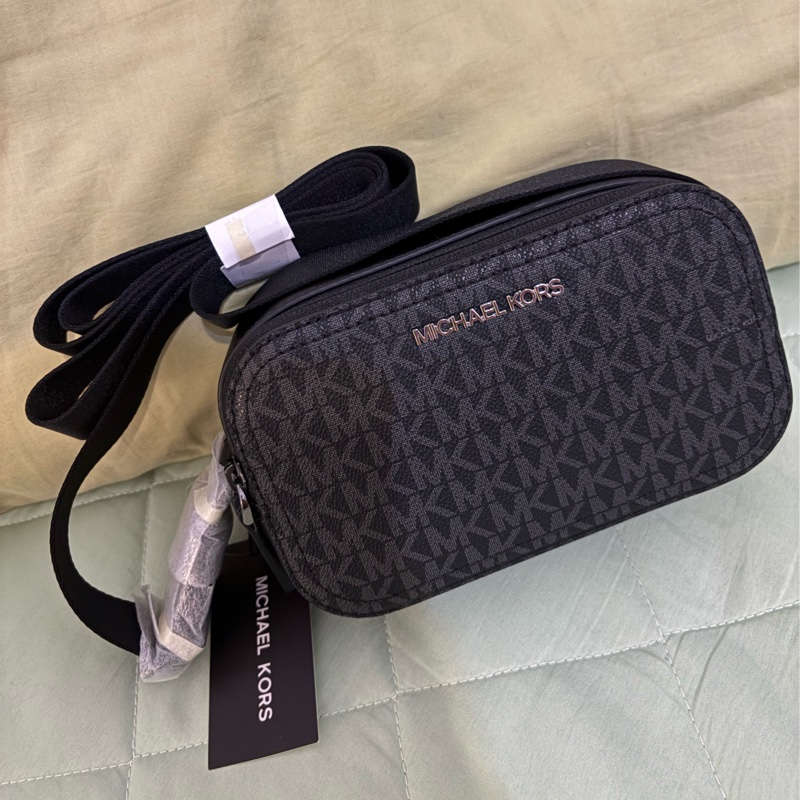 Michael Kors黑色相機包-0