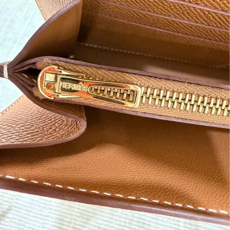 愛馬仕 Hermes 康康 Constance Long To Go WOC 金棕金釦U刻 epsom皮-31